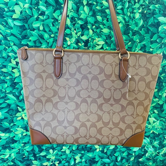 COACH (F29208) SIGNATURE COATED CANVAS ZIP TOP - Picture 8 of 8